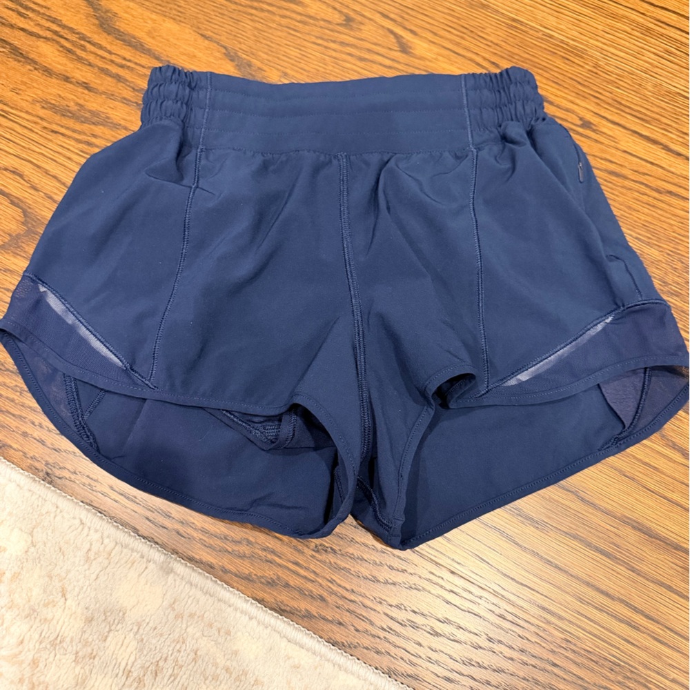 lululemon athletica Women's Navy Blue Athletic Shorts size 4
